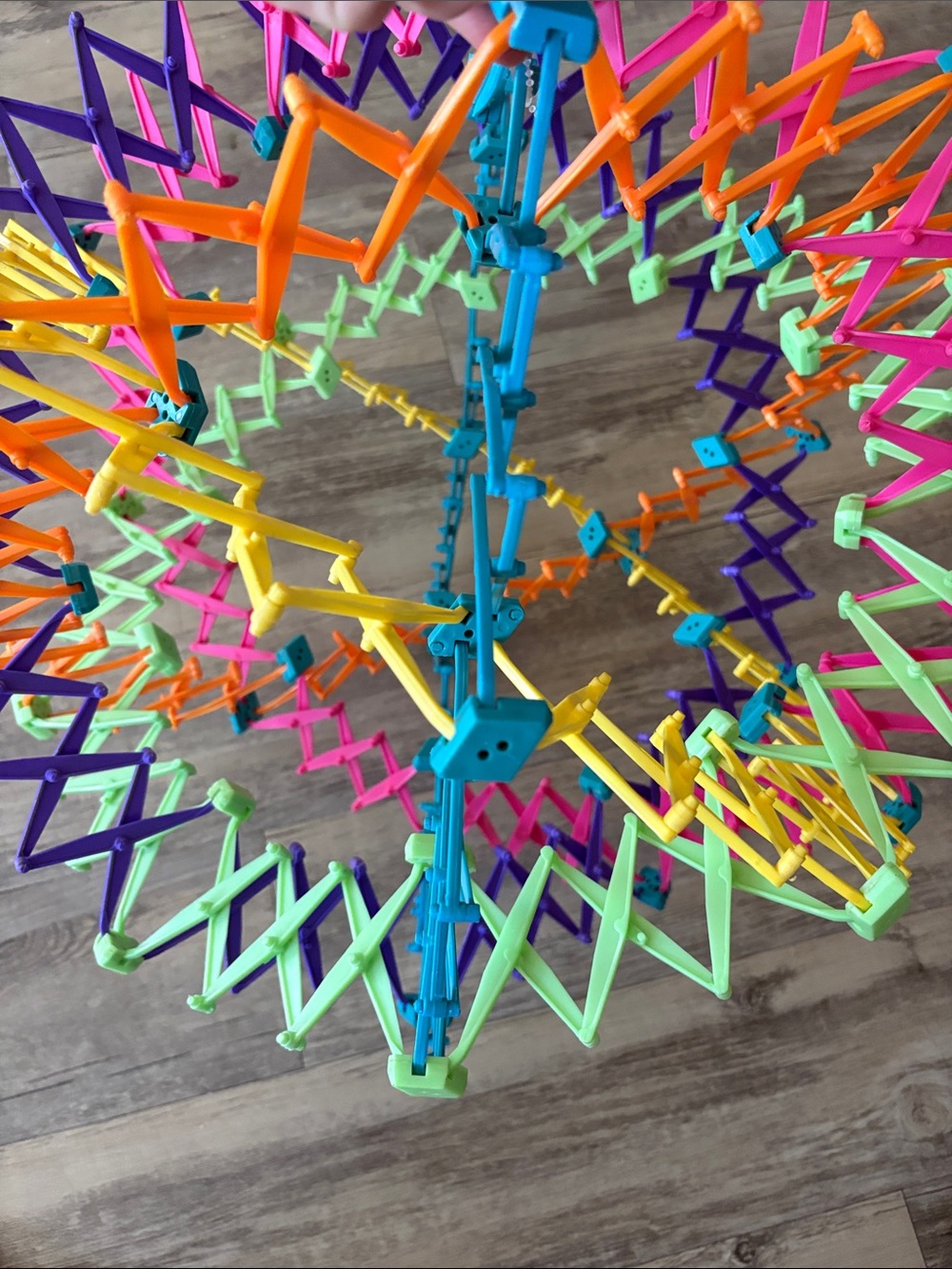 HOBERMAN VTG ORIGINAL RAINBOW LARGE SIZE TRANSFORMING SPHERE UNFOLD 9.5”-30” - Picture 3 of 3